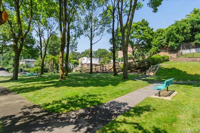333 Bronx River Road 712, Yonkers, NY 10704