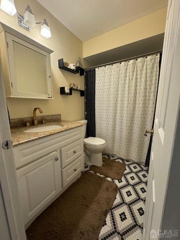 18 E Countryside Drive, South Brunswick, NJ 08540