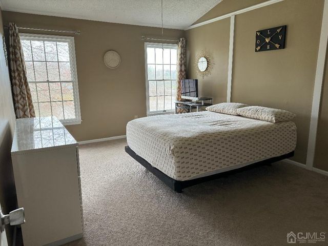 18 E Countryside Drive, South Brunswick, NJ 08540