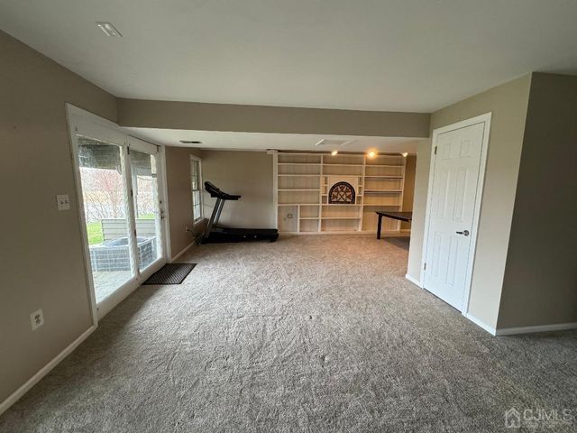 18 E Countryside Drive, South Brunswick, NJ 08540
