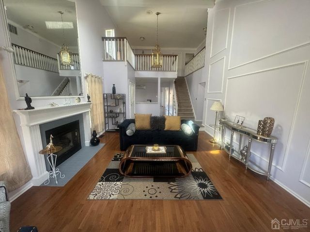 18 E Countryside Drive, South Brunswick, NJ 08540