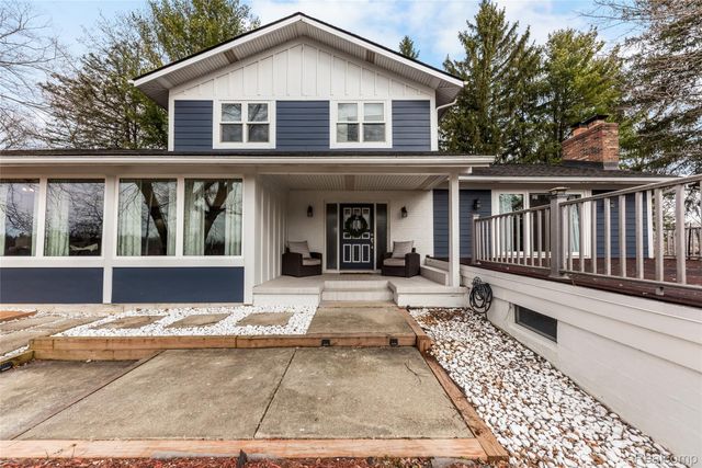 4710 Whitman Circle, Webster Township, MI 48103