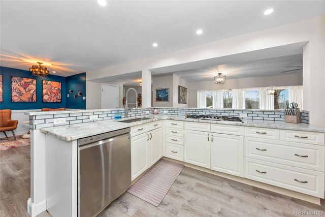 4710 Whitman Circle, Webster Township, MI 48103