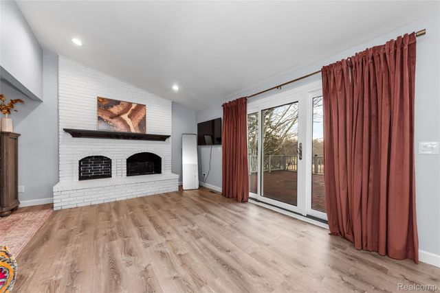 4710 Whitman Circle, Webster Township, MI 48103