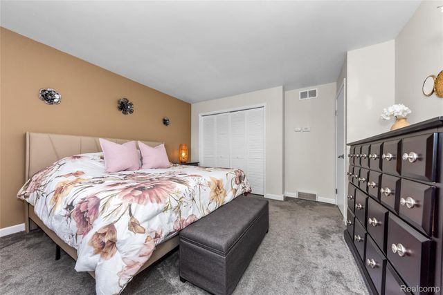 4710 Whitman Circle, Webster Township, MI 48103