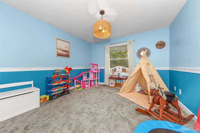 4710 Whitman Circle, Webster Township, MI 48103