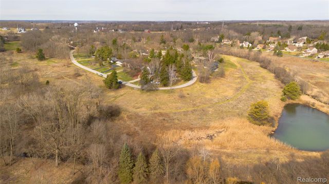 4710 Whitman Circle, Webster Township, MI 48103