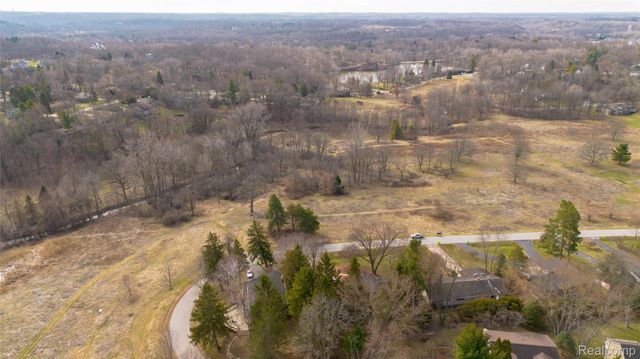 4710 Whitman Circle, Webster Township, MI 48103