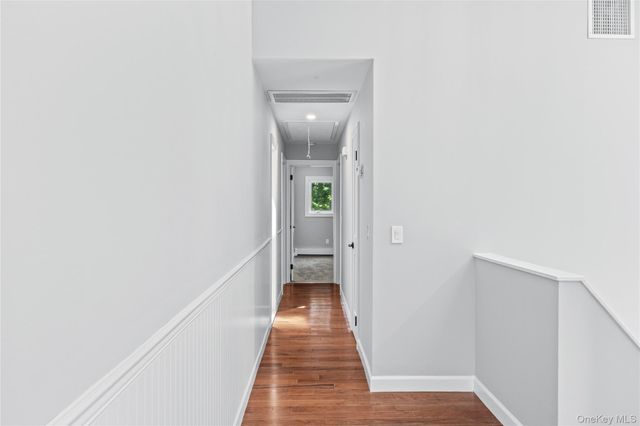 34 John Street N, Shoreham, NY 11786