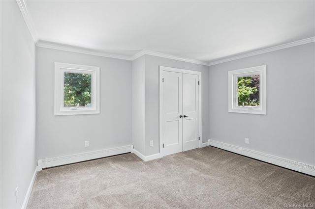 34 John Street N, Shoreham, NY 11786