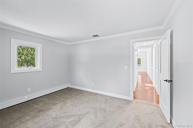34 John Street N, Shoreham, NY 11786