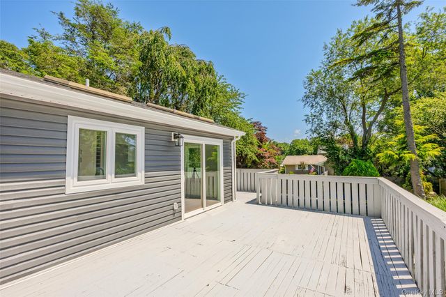 34 John Street N, Shoreham, NY 11786