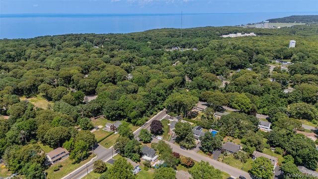 34 John Street N, Shoreham, NY 11786