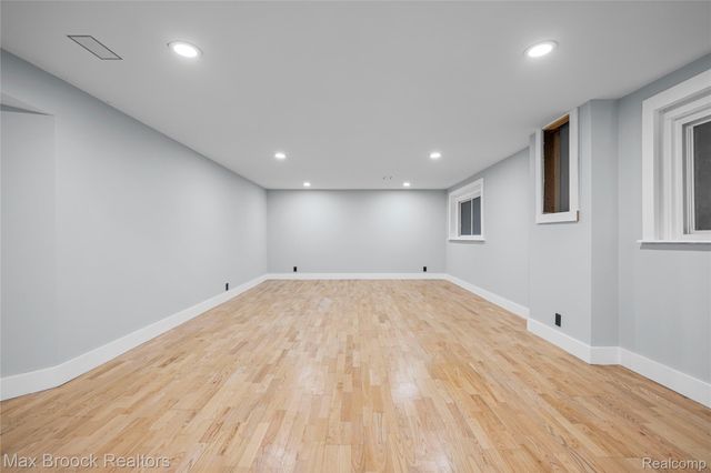 2724 Alveston Drive, Bloomfield Hills, MI 48304