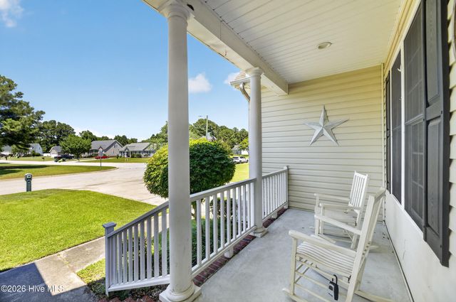 378 Primrose Lane, Winterville, NC 28590