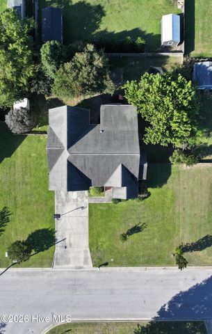 378 Primrose Lane, Winterville, NC 28590