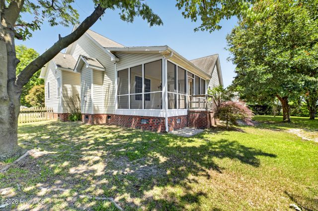 378 Primrose Lane, Winterville, NC 28590