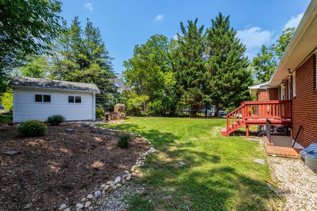 914 S TAYLOR ST, Arlington, VA 22204