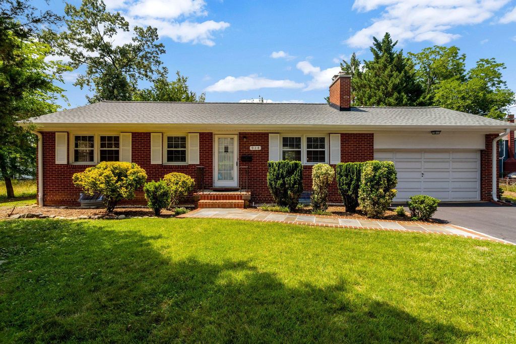 914 S TAYLOR ST, Arlington, VA 22204
