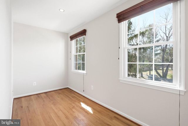 5482 MIDSHIP CT, Burke, VA 22015