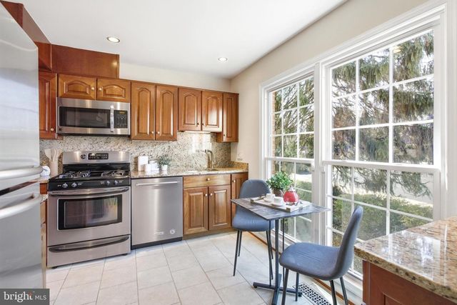 5482 MIDSHIP CT, Burke, VA 22015