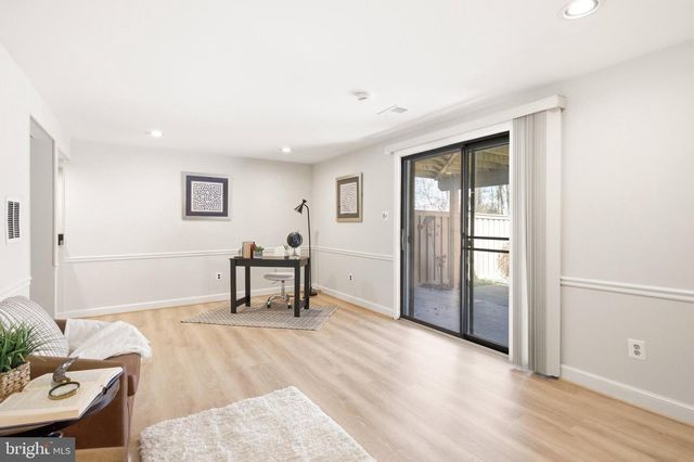 5482 MIDSHIP CT, Burke, VA 22015