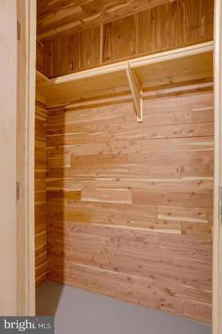 5482 MIDSHIP CT, Burke, VA 22015