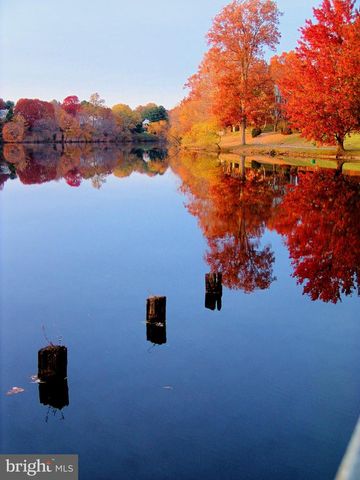 5482 MIDSHIP CT, Burke, VA 22015