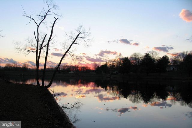 5482 MIDSHIP CT, Burke, VA 22015