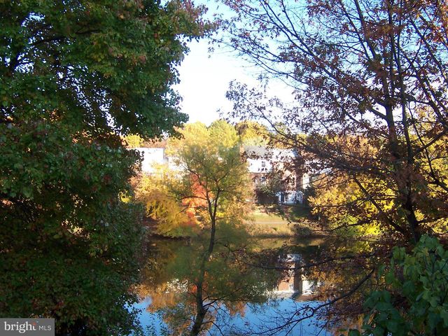 5482 MIDSHIP CT, Burke, VA 22015