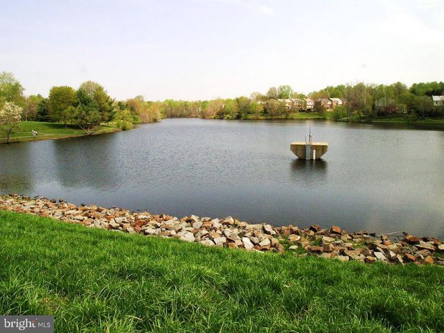 5482 MIDSHIP CT, Burke, VA 22015