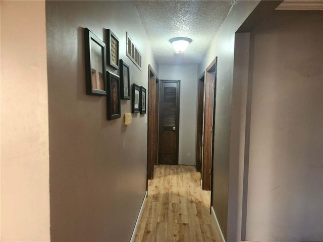 1000 Canterbury Road, Blue Springs, MO 64019