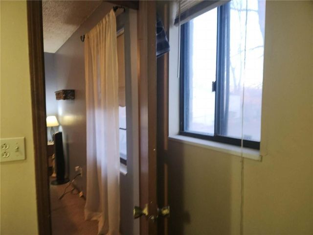 1000 Canterbury Road, Blue Springs, MO 64019