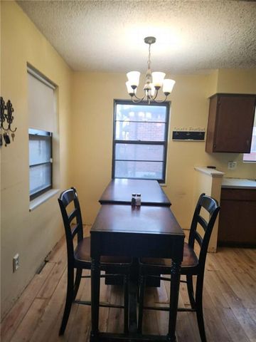 1000 Canterbury Road, Blue Springs, MO 64019