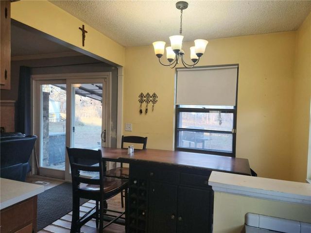 1000 Canterbury Road, Blue Springs, MO 64019