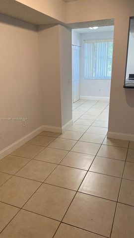 155 NW 96th Ter 2-201, Pembroke Pines, FL 33024