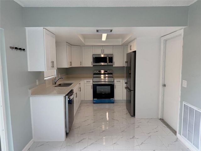 14109 LONEWOOD PLACE, Tampa, FL 33625