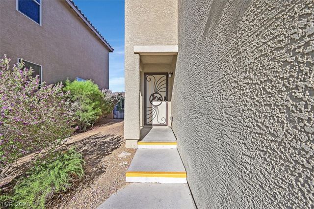 7912 Ivy Run Street, Las Vegas, NV 89149