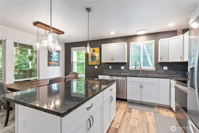 463 E Alder Drive, Sedro Woolley, WA 98284
