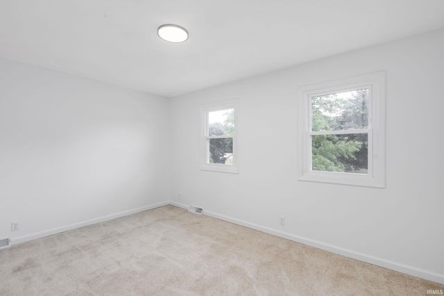 56662 Diamond Drive, Elkhart, IN 46516