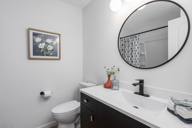 56662 Diamond Drive, Elkhart, IN 46516