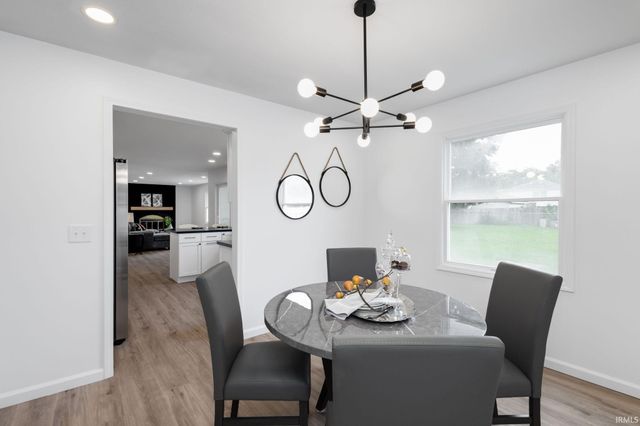56662 Diamond Drive, Elkhart, IN 46516