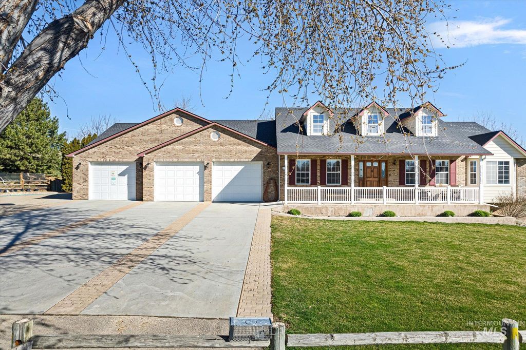 520 9th St, Middleton, ID 83644