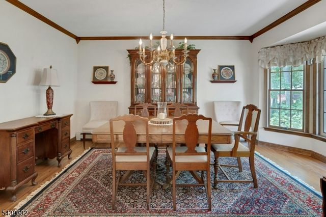 20 Lark Ln, Jefferson Twp., NJ 07438