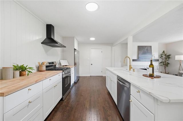 7600 W 67th Street, Mission, KS 66202