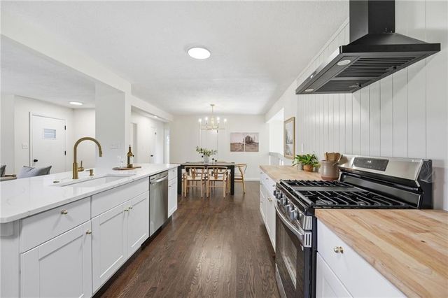 7600 W 67th Street, Mission, KS 66202