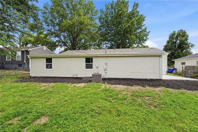 7600 W 67th Street, Mission, KS 66202
