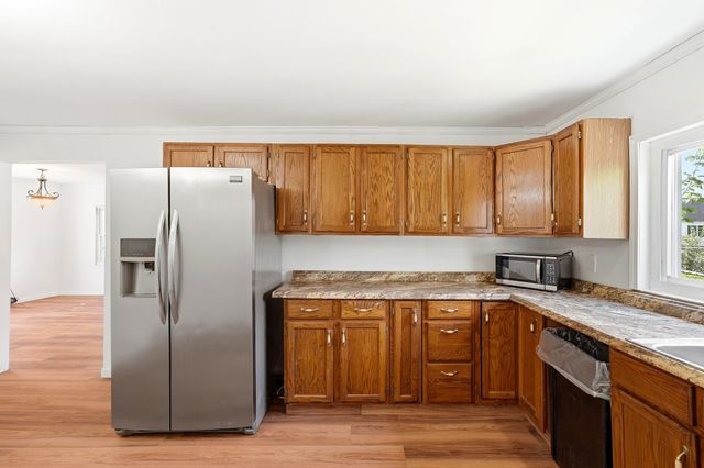 201 McComas Avenue, Barboursville, WV 25504