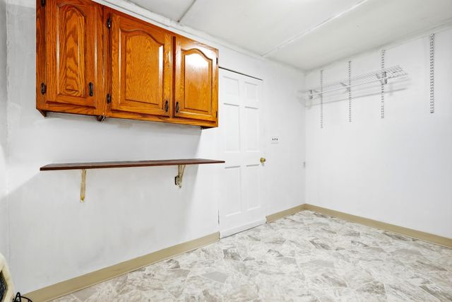 201 McComas Avenue, Barboursville, WV 25504