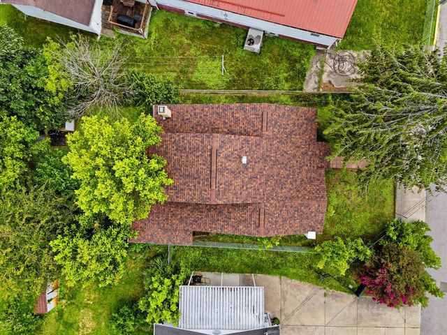 201 McComas Avenue, Barboursville, WV 25504